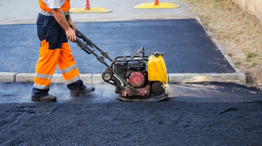 Professional gutter cleaning in Stone Ridge, NY